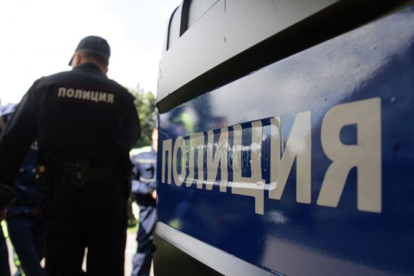 Мужчина в центре Москвы избил беременную женщину