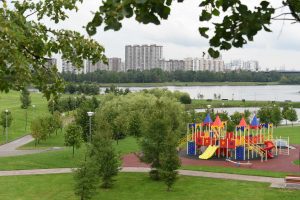 Парк Мосгордумы открыт для посещений по выходным и праздникам