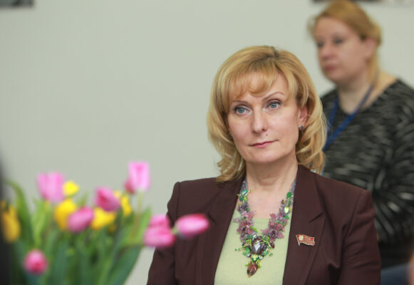 Член СФ Инна Святенко поддержала идею изменения расчетов МРОТ и прожиточного минимума
