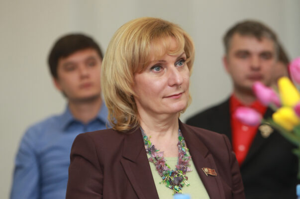Сенатор Инна Святенко призвала москвичей участвовать в волонтерских программах помощи пожилым