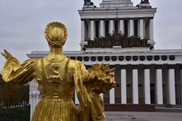 Москвичам в Международный день музеев рассказали об экспозициях под открытым небом