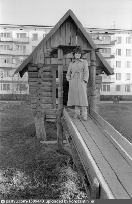 Троицкие летописи: В конце 70-х – начале 80-х годов в новых микрорайонах разных городов СССР начали возводить масштабные деревянные детские городки.