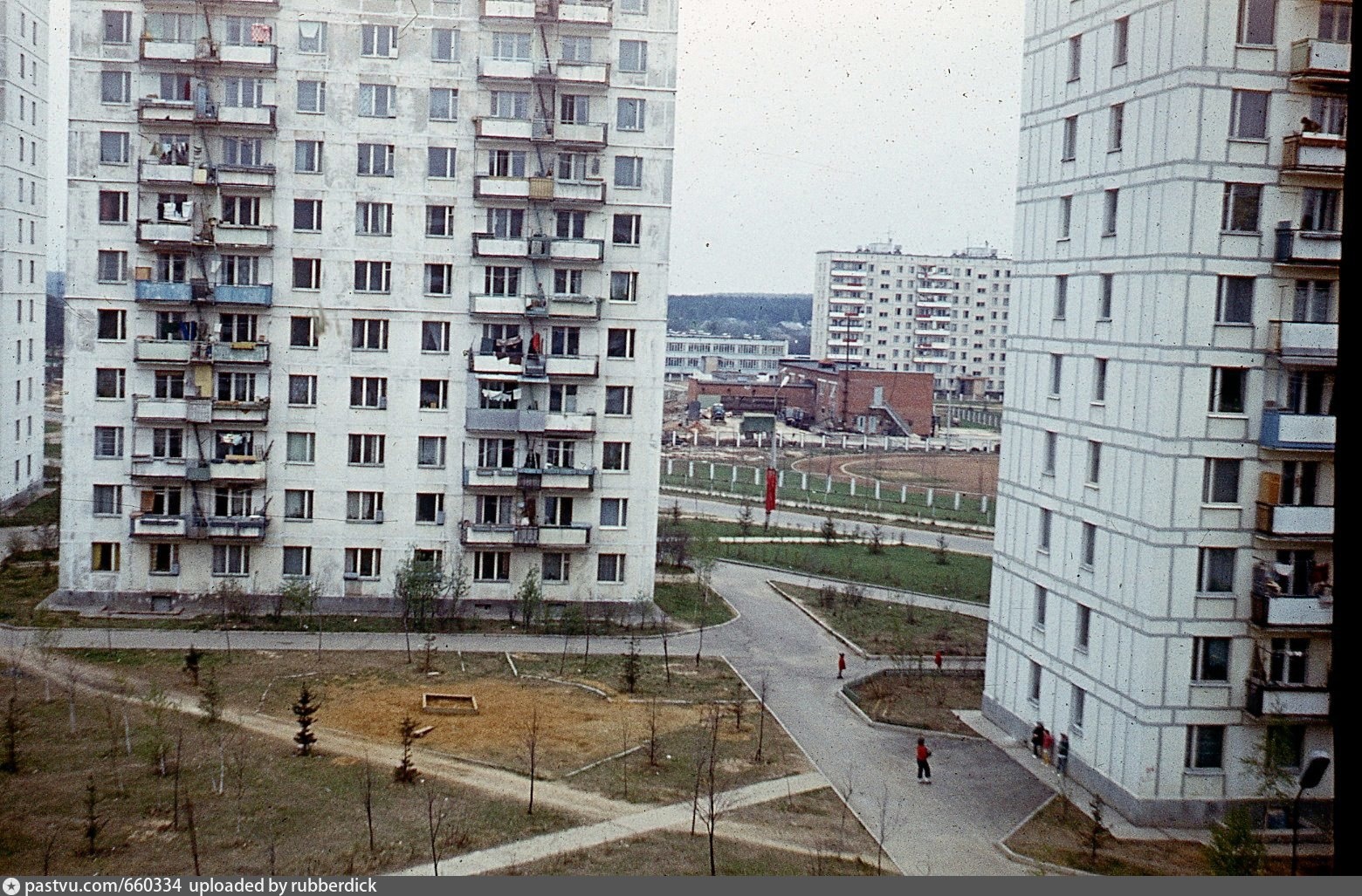 Микрорайон пятиэтажек. Городские дома. Троицк новая 6 год постройки. Пятиэтажка фото для детей.