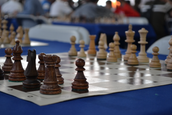 Лицеист сыграл в шахматы 100 минут без перерыва