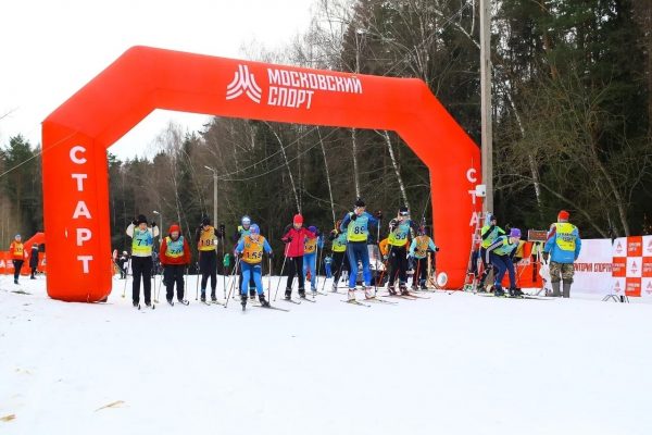 Чемпионат ТиНАО по лыжным гонкам прошёл на базе “Лесная” 21 января.