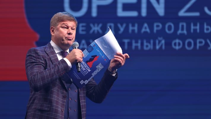 Дмитрий Губерниев поддержал решение Владимира Путина участвовать в мартовских выборах